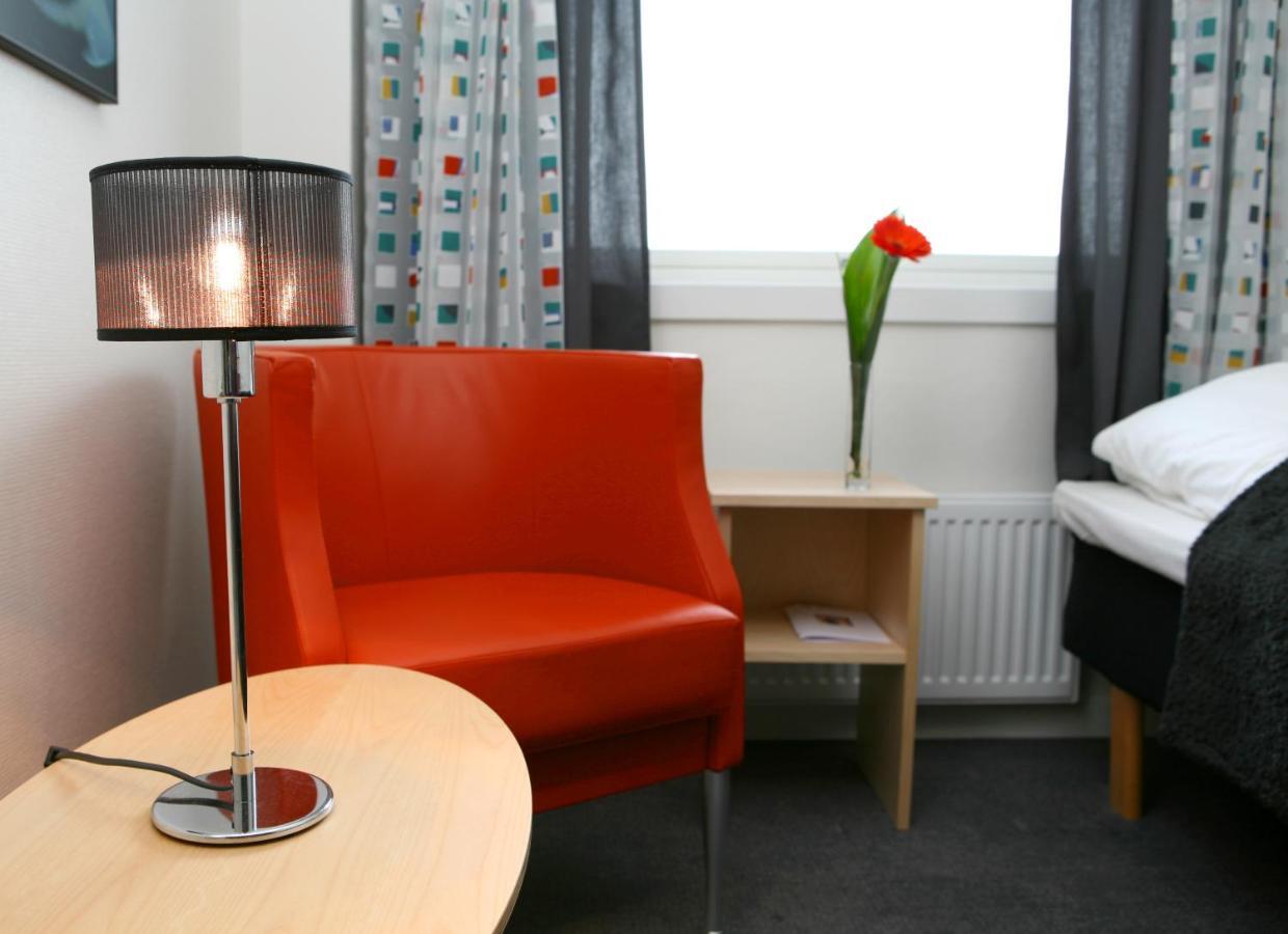 Breidablikk Guesthouse Narvik Zimmer foto